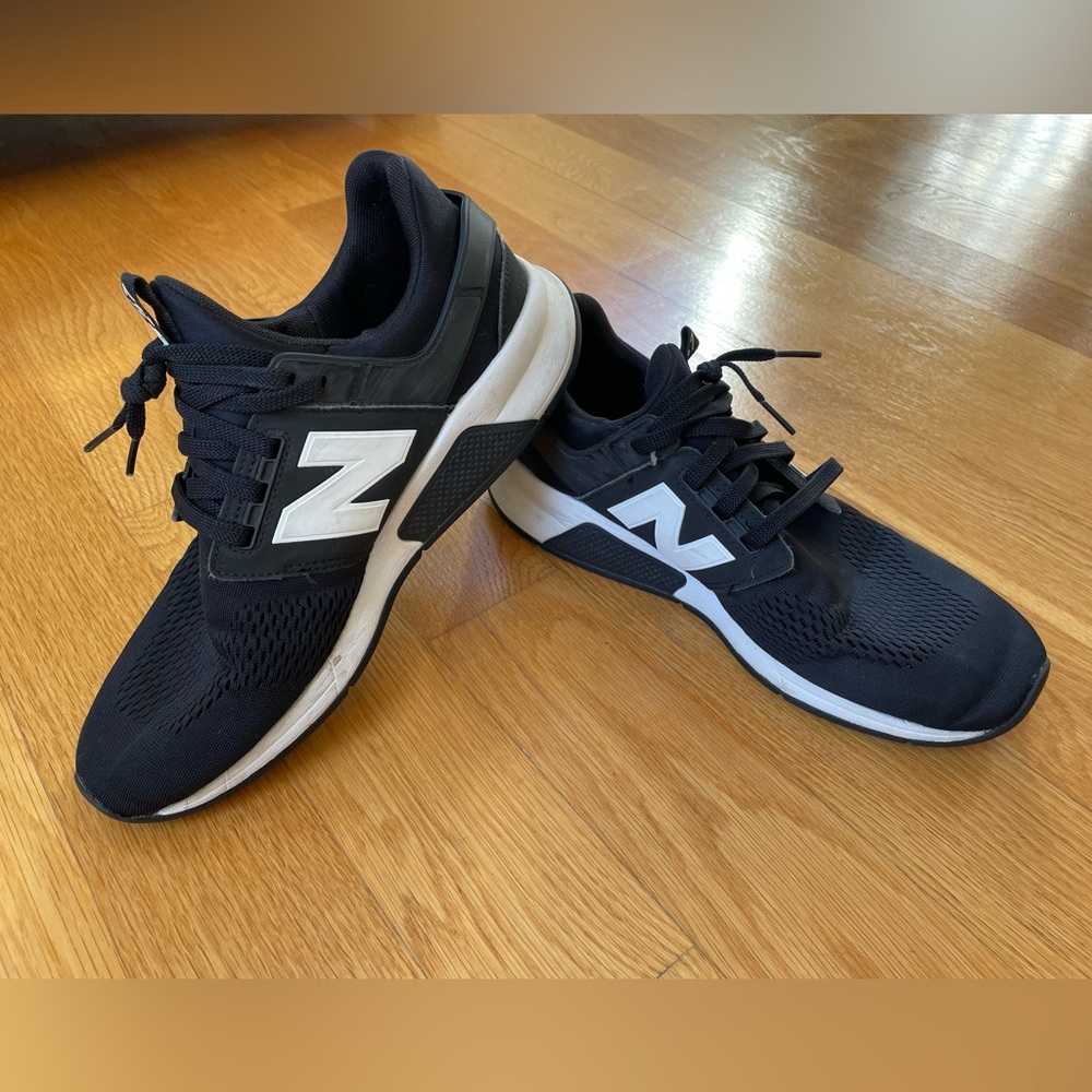 New Balance 247 Men’s sneakers Black size 10